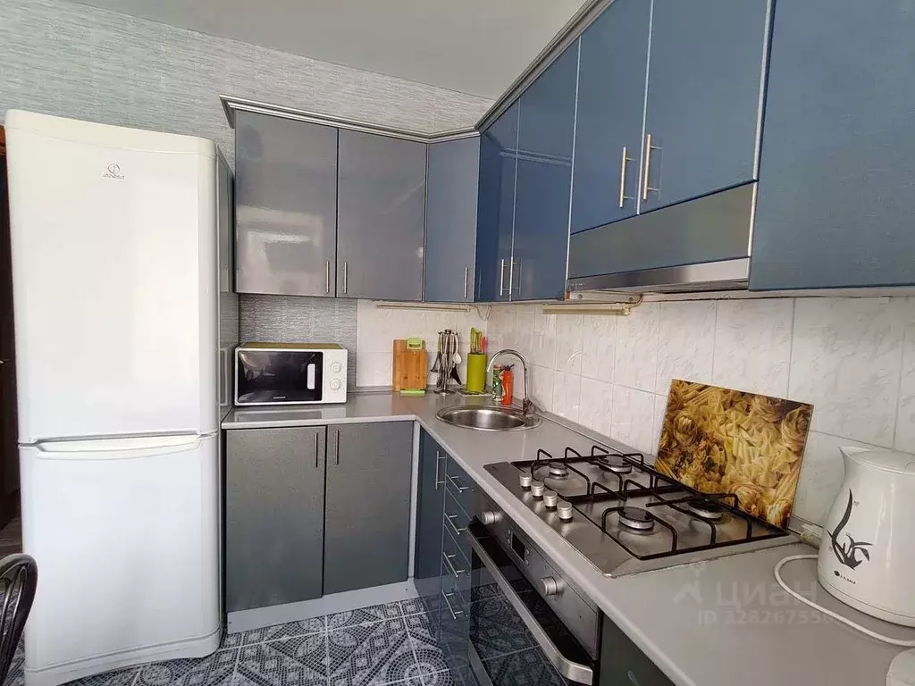 2-к кв. Белгородская область, Белгород ул. Губкина, 13в (62.8 м) - Фото 2