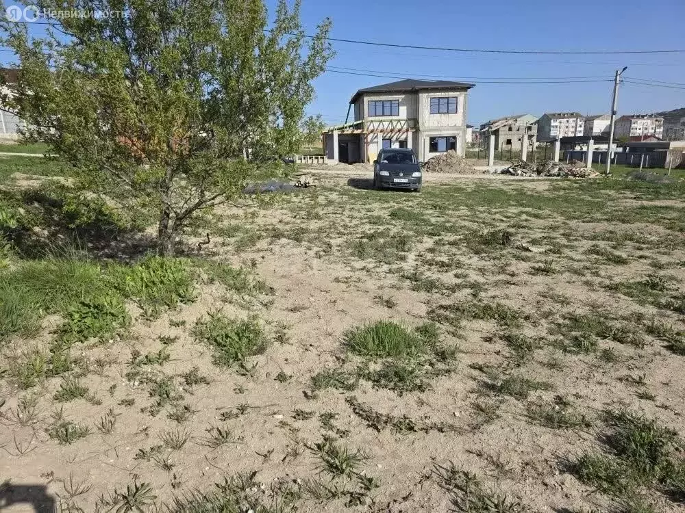 Участок в Феодосия, улица Исметий (5.99 м) - Фото 1