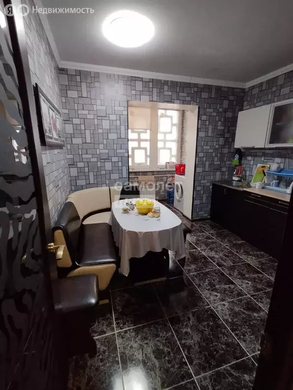 4-комнатная квартира: Элиста, 7-й микрорайон, 4к2 (86 м) - Фото 1