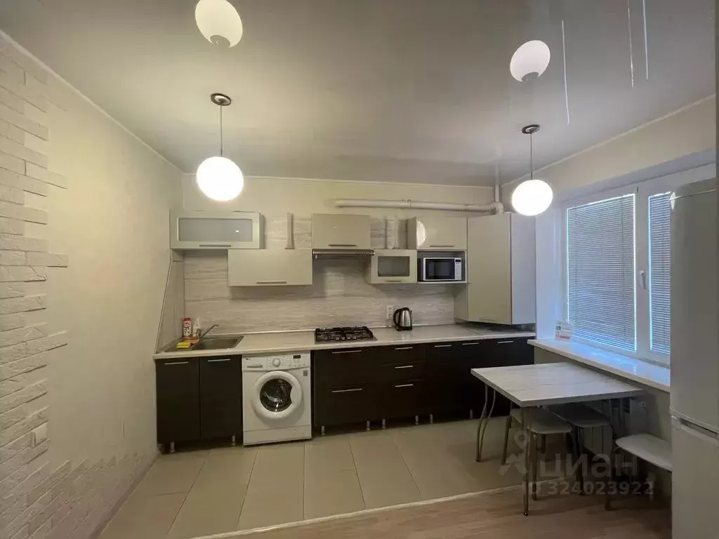 1-к кв. Астраханская область, Астрахань ул. Космонавтов, 18к3 (40.0 м) - Фото 1