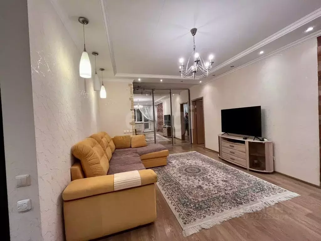 2-к кв. Тюменская область, Тюмень ул. Максима Горького, 83 (62.3 м) - Фото 1