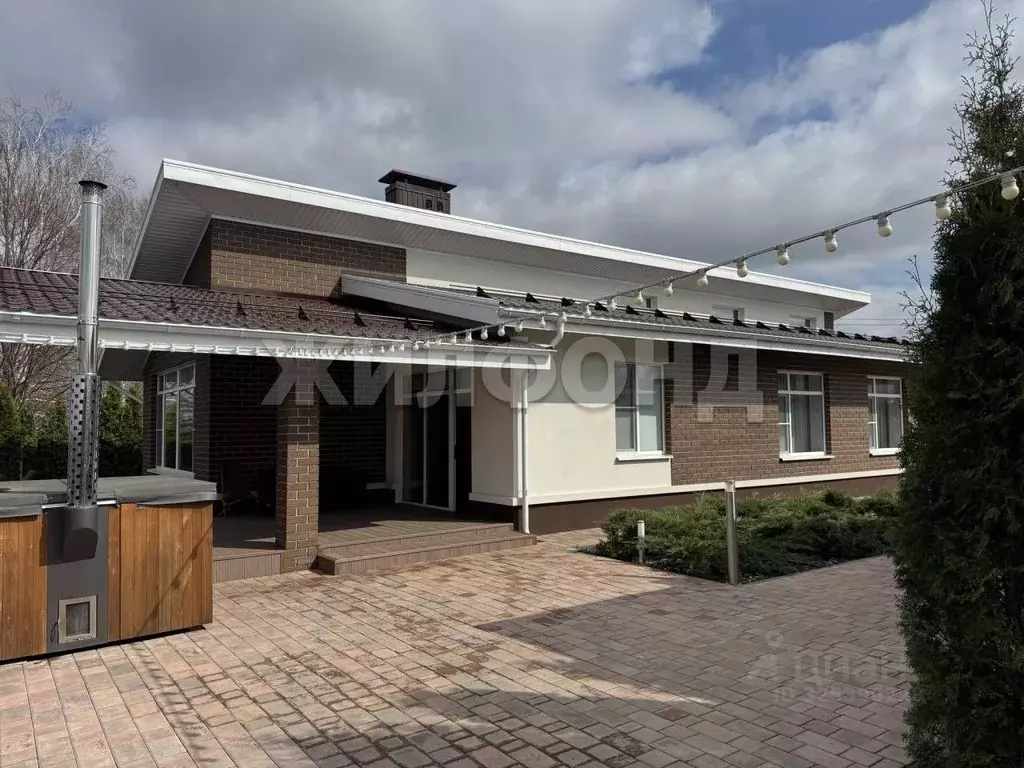 Коттедж в Воронежская область, Рамонский район, с. Новоживотинное ул. ... - Фото 1