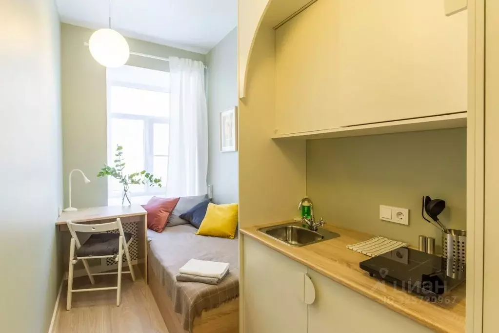 4-к кв. Санкт-Петербург просп. Малый Васильевского острова, 30-32 ... - Фото 2