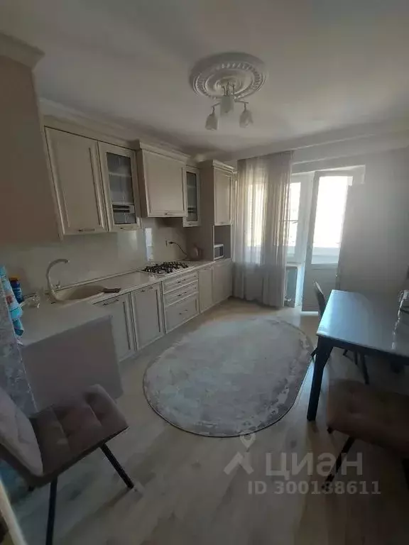 2-к кв. Дагестан, Каспийск ул. Зейнудина Батманова, 16 (85.0 м) - Фото 1