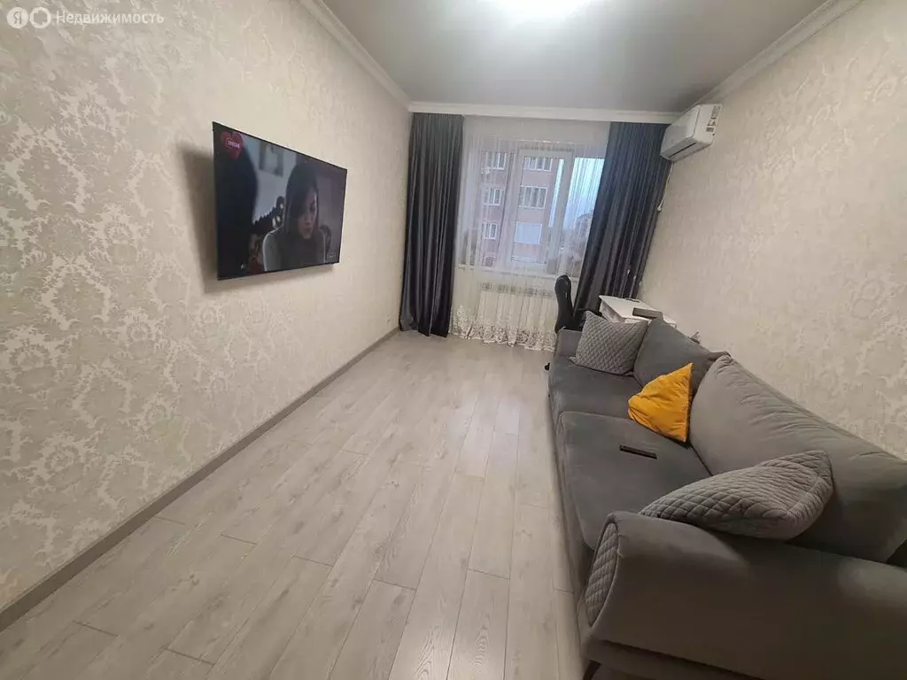 2-комнатная квартира: Владикавказ, улица Билара Кабалоева, 12Б (68 м) - Фото 1