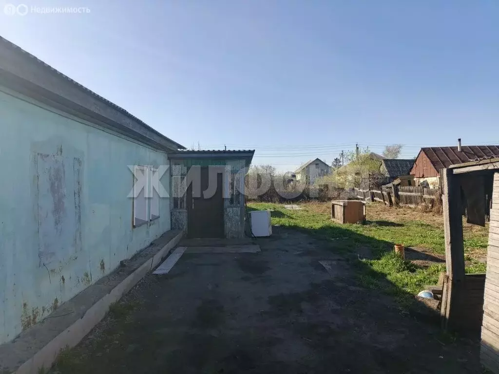 Дом в Карасук, Майская улица (50.2 м) - Фото 1