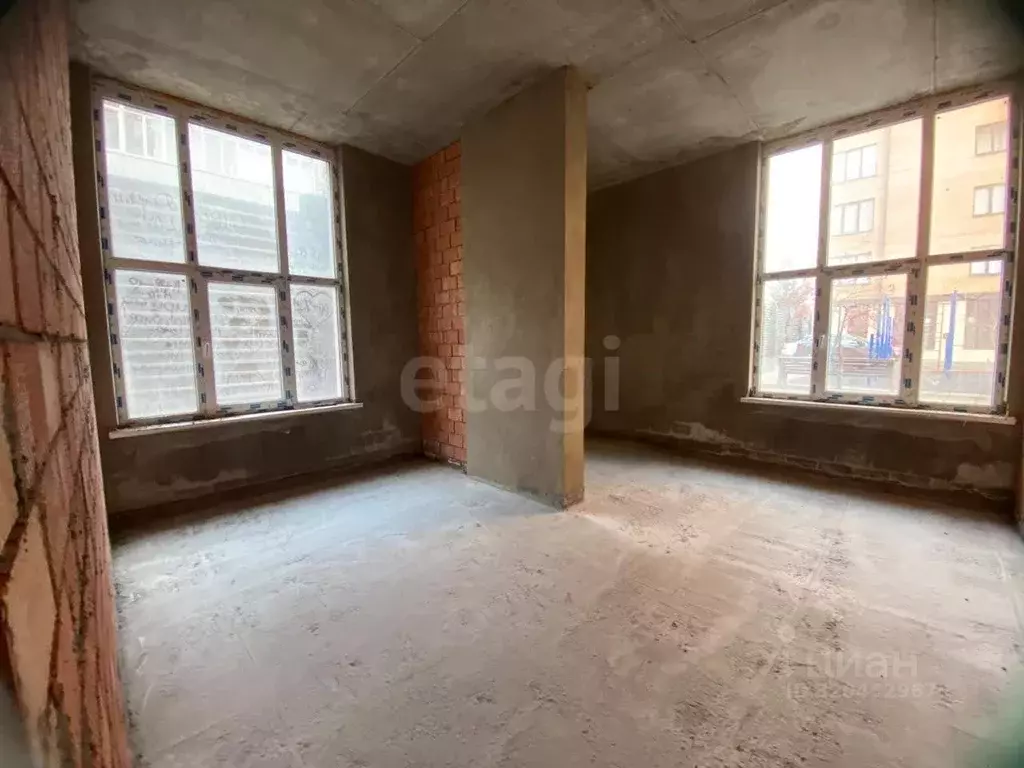 2-к кв. Северная Осетия, Владикавказ ул. Братьев Темировых, 69/2 (74.0 ... - Фото 1