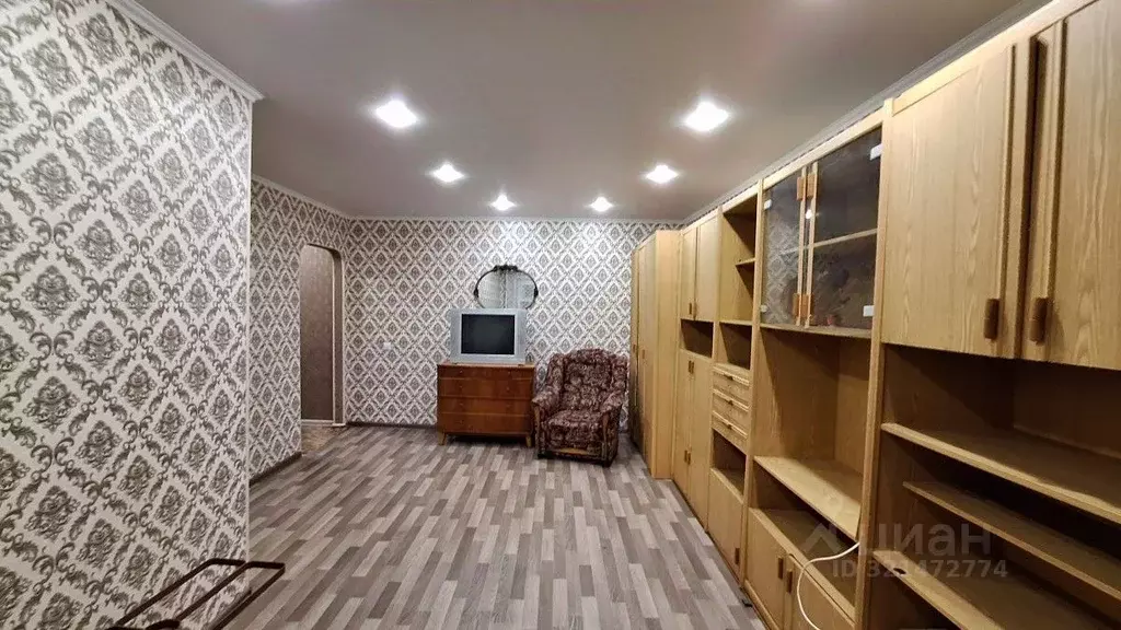 1-к кв. Брянская область, Брянск ул. Профсоюзов, 9 (31.4 м) - Фото 0