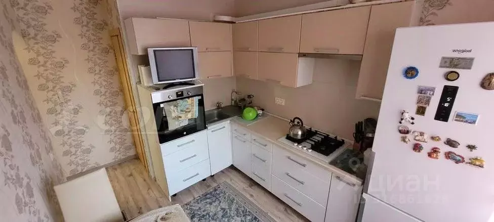 3-к кв. Курганская область, Курган Заозерный жилрайон, 3-й мкр, 20 ... - Фото 1
