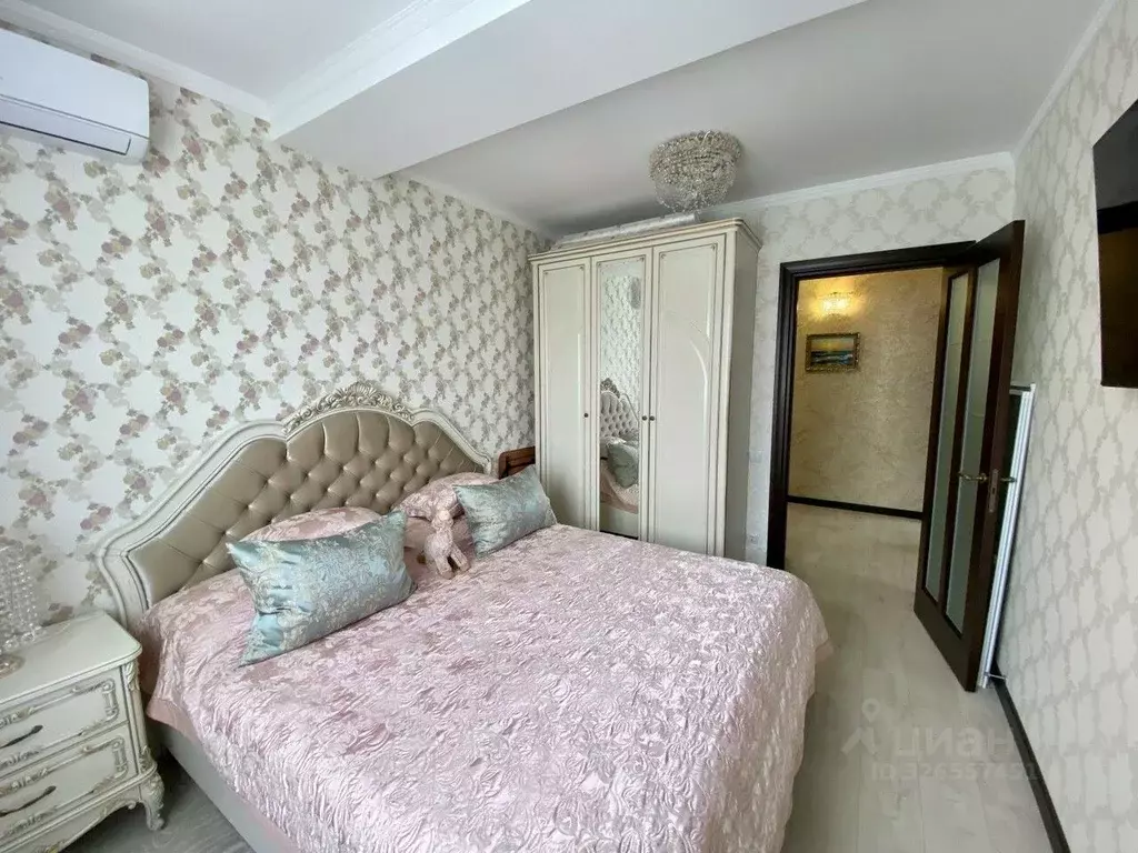 2-к кв. Севастополь ул. Челнокова, 17к2А (55.5 м) - Фото 0