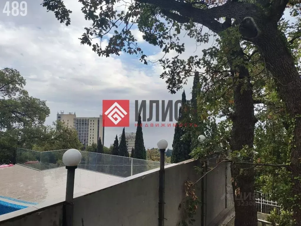 Участок в Крым, Ялта муниципальный округ, Кореиз пгт ш. Алупкинское ... - Фото 2