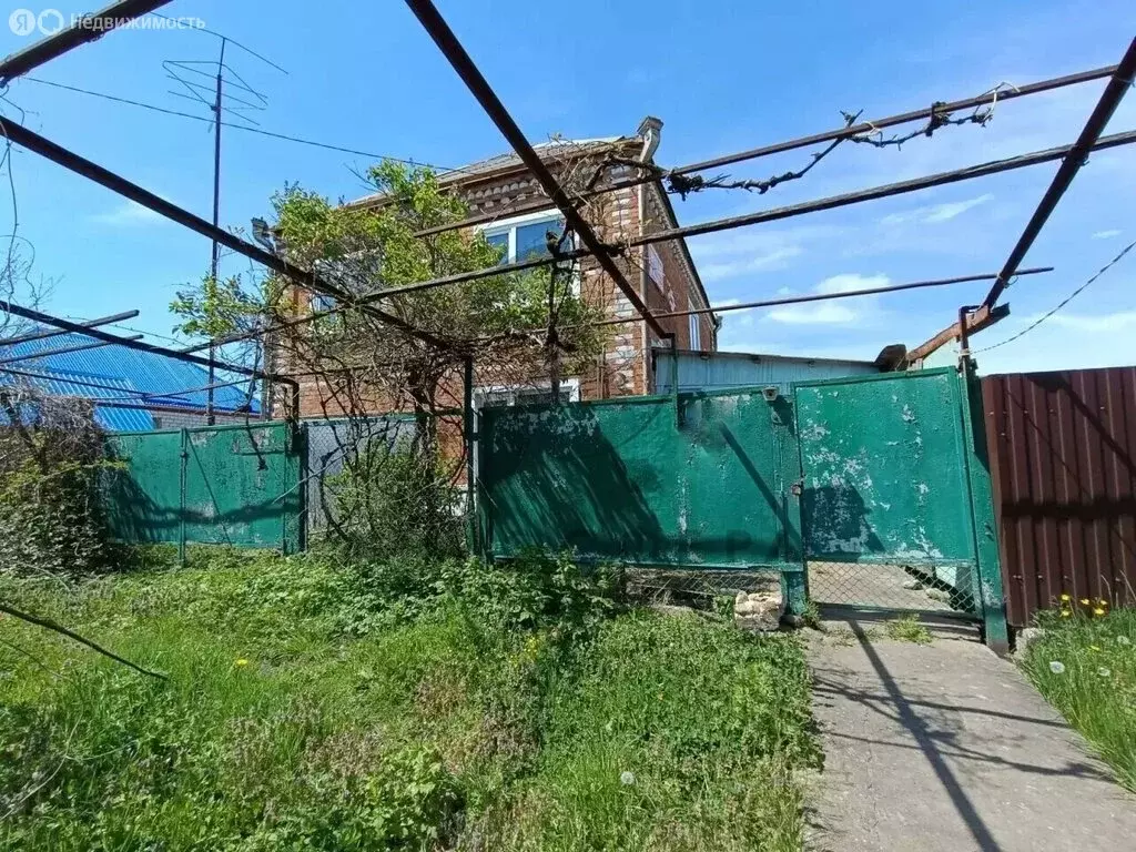 Дом в Апшеронск, улица Энгельса (110.7 м) - Фото 1