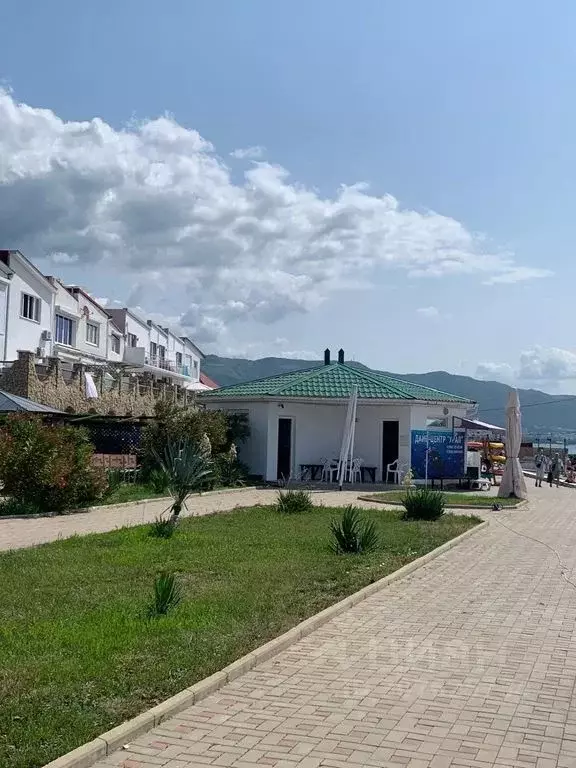 Дом в Краснодарский край, Геленджик ул. Набережная, 5 (100 м) - Фото 0