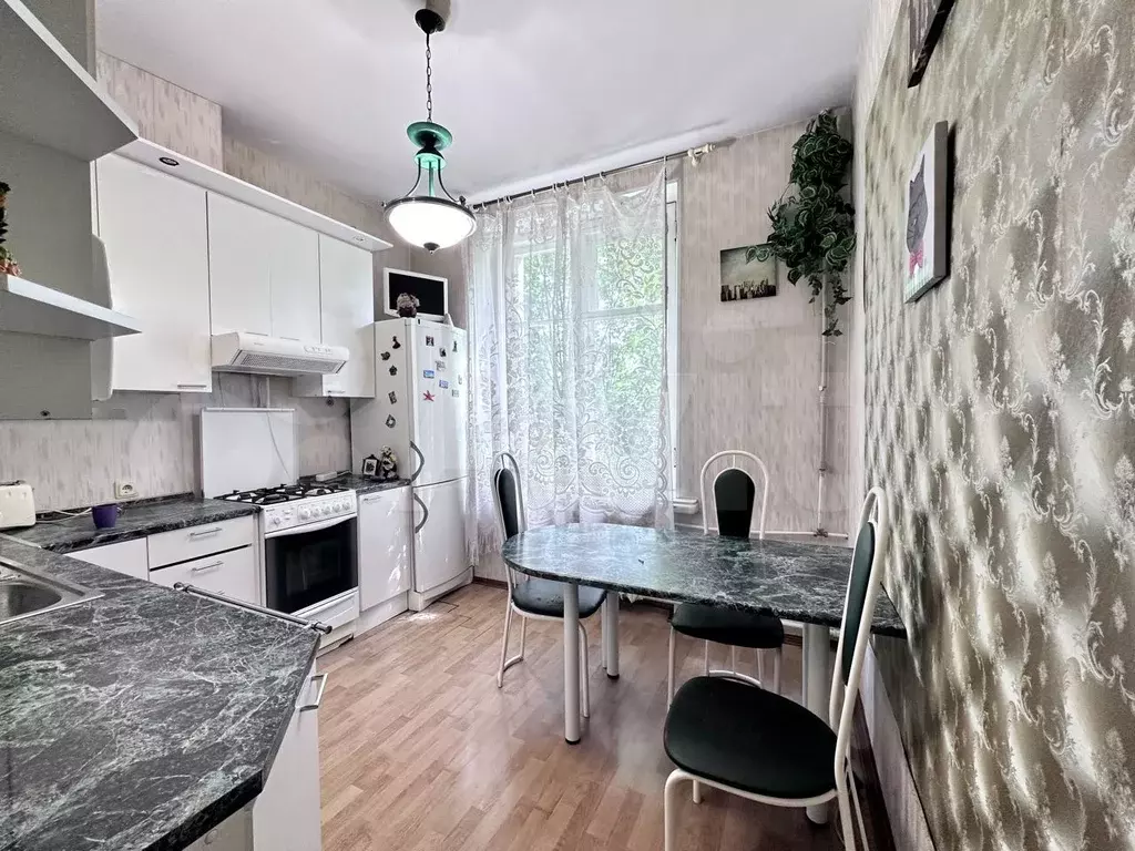 4-к. квартира, 90м, 3/5эт. - Фото 0