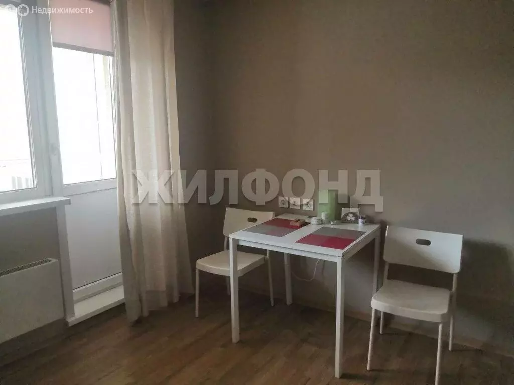 1-комнатная квартира: Новосибирск, улица Кирова, 27/3 (39.5 м) - Фото 2