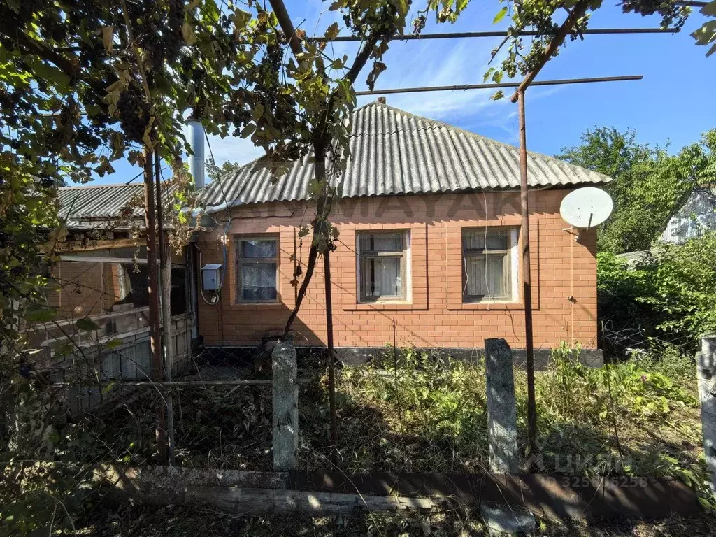 Дом в Адыгея, Майкопский район, Краснооктябрьское с/пос, пос. Табачный ... - Фото 1