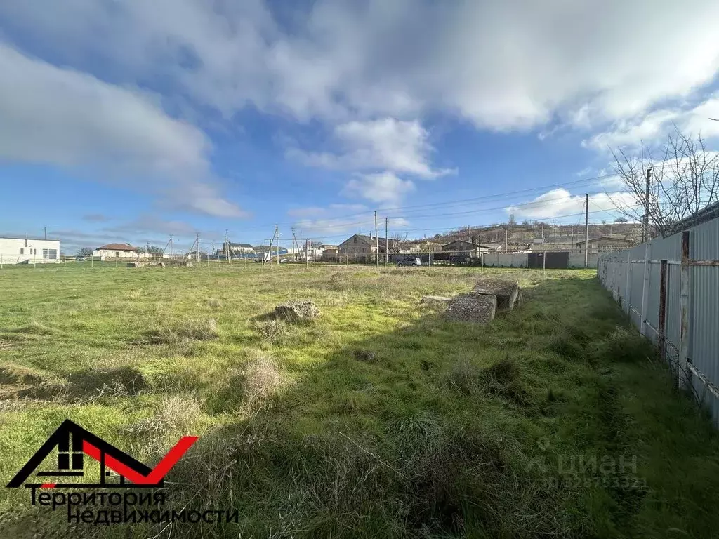 Участок в Севастополь с. Вишневое, ул. Мира, 32 (8.0 сот.) - Фото 2