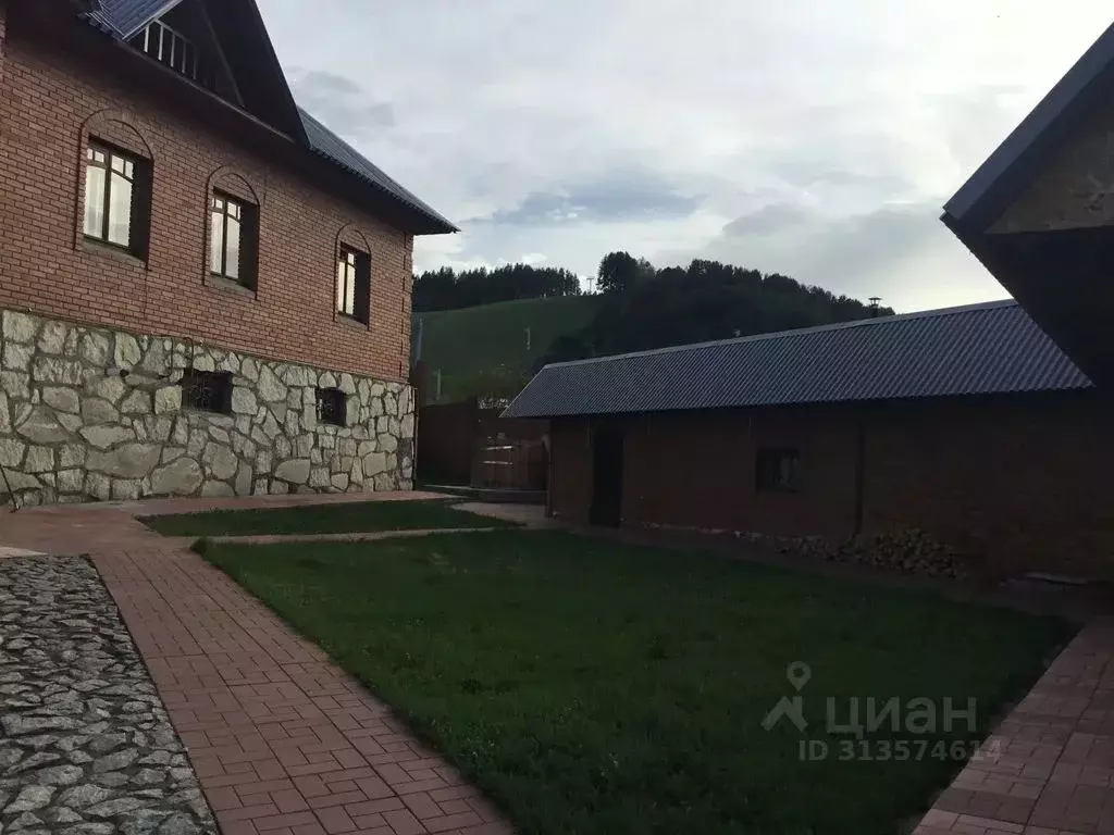 Дом в Алтайский край, Белокуриха ул. Эйхе, 25 (232 м) - Фото 1