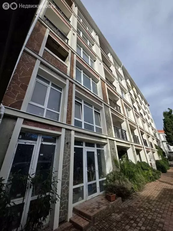 2-комнатная квартира: Алупка, улица имени Братьев Говыриных, 20 (65 м) - Фото 1