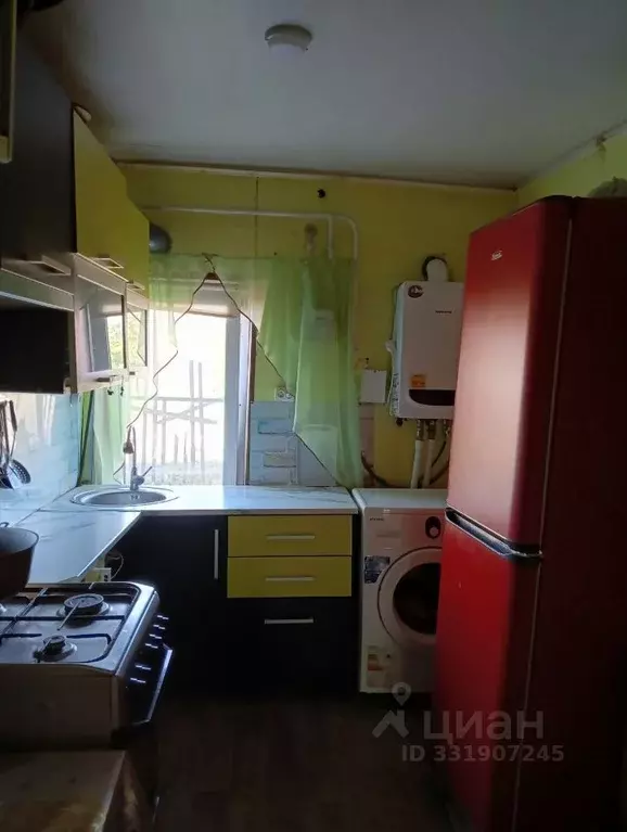 Дом в Омская область, Омск Порт-Артур мкр, ул. 6-я Моховая, 16 (50 м) - Фото 1