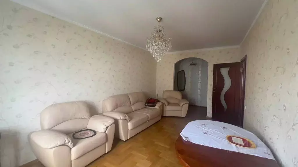 3-к кв. Белгородская область, Белгород ул. Конева, 27 (71.3 м) - Фото 0