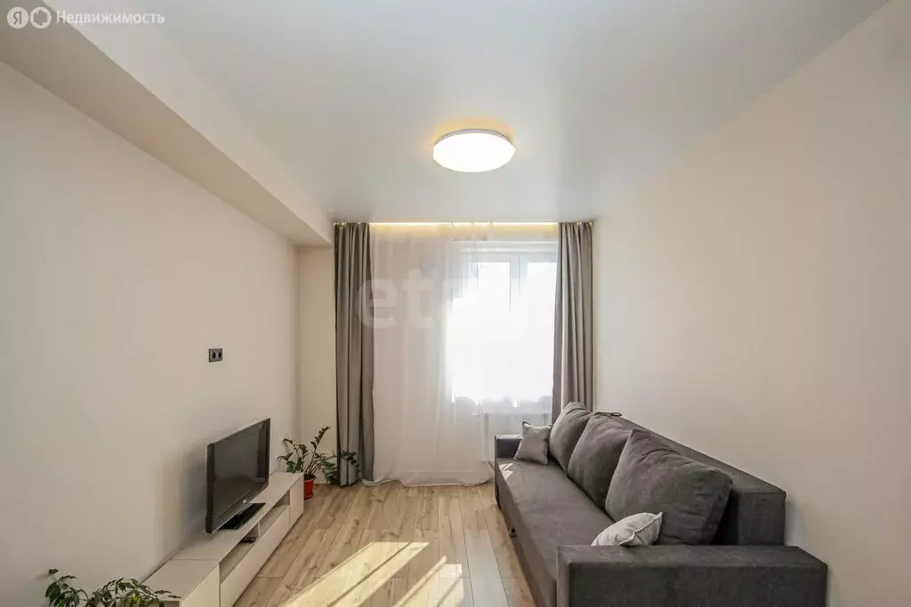 3-комнатная квартира: Улан-Удэ, улица имени Д.Ц. Дашиева, 17 (62.2 м) - Фото 2