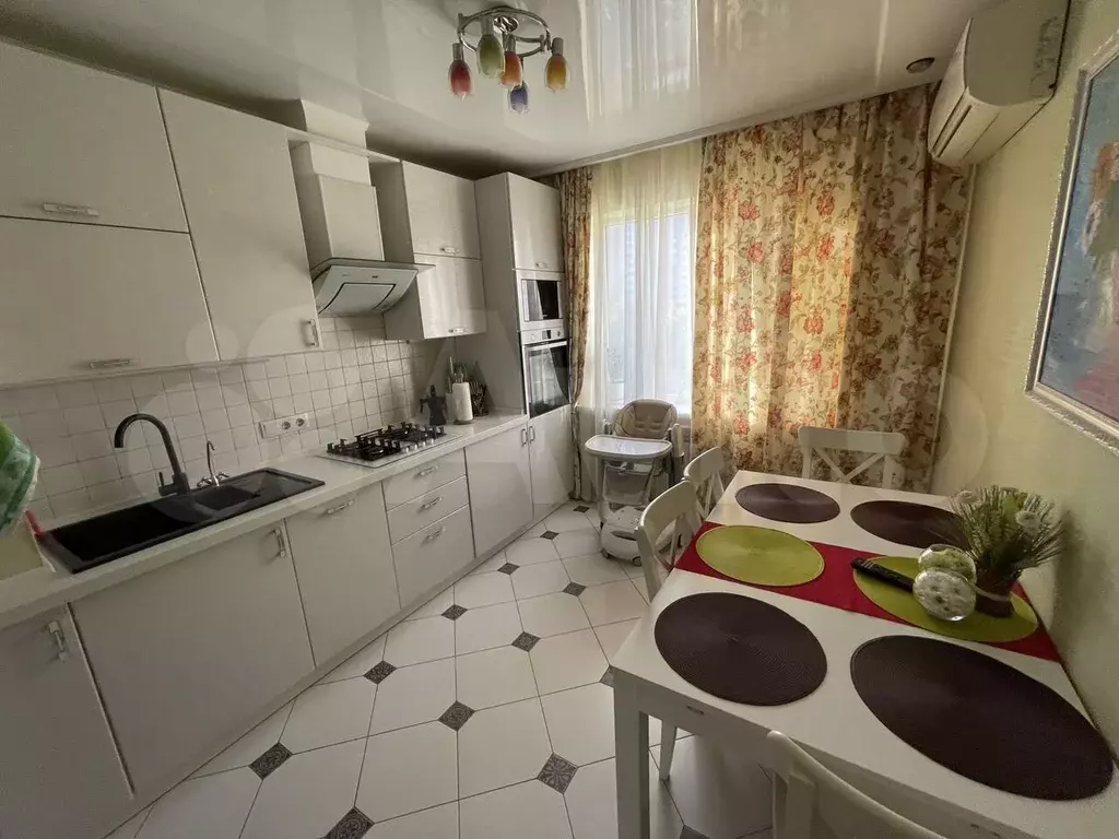 3-к. квартира, 65 м, 7/9 эт. - Фото 0