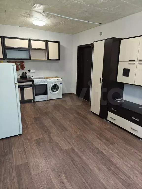 Комната 18 м в 1-к., 1/5 эт. - Фото 0