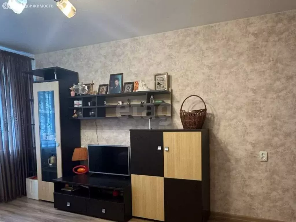 3-комнатная квартира: Оболенск, проспект Биологов, 1 (64 м) - Фото 2