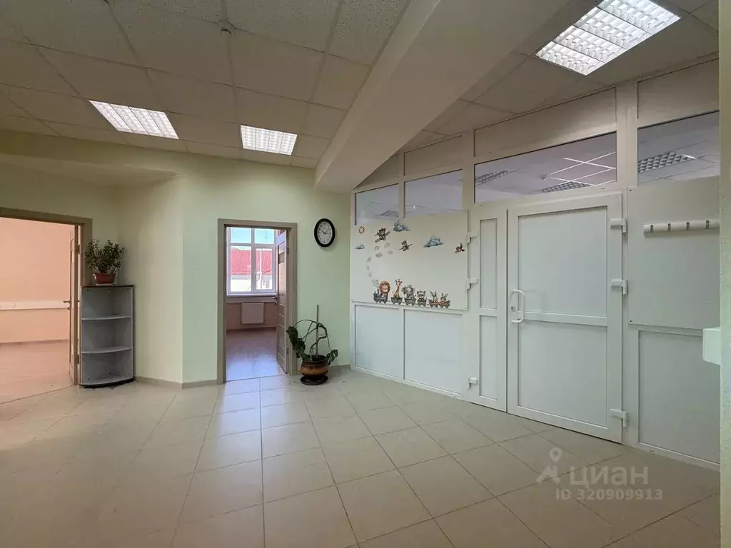 Офис в Ставропольский край, Ставрополь ул. Голенева, 21 (136 м) - Фото 1