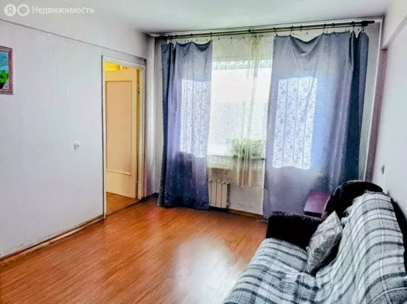 4-комнатная квартира: Усолье-Сибирское, улица Толбухина, 44А (58.2 м) - Фото 2