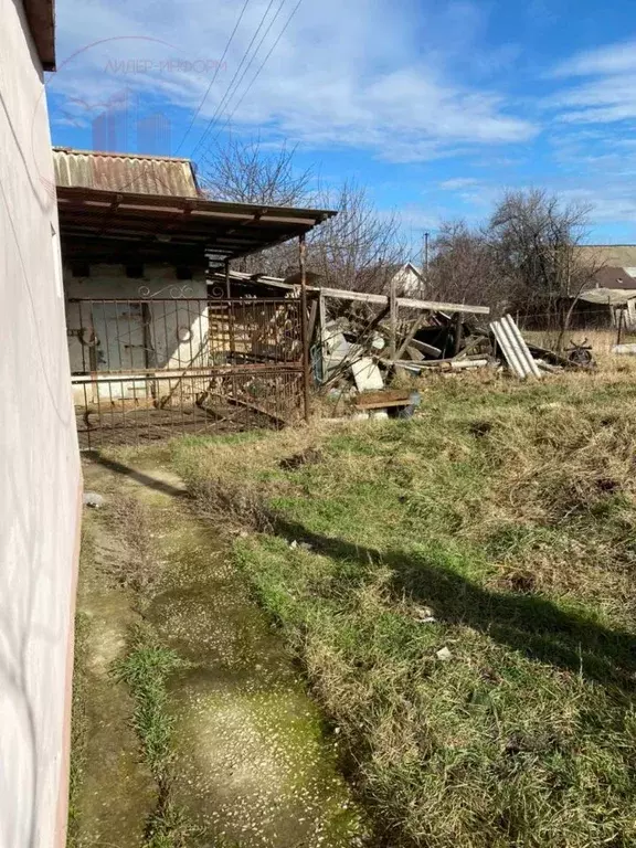 Дом в Крым, Симферопольский район, с. Укромное ул. Стадионная, 4 (85 ... - Фото 0