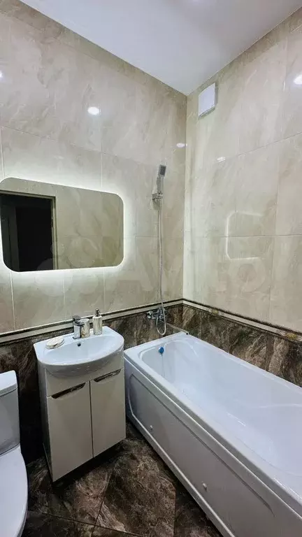 1-к. квартира, 39 м, 1/4 эт. - Фото 0