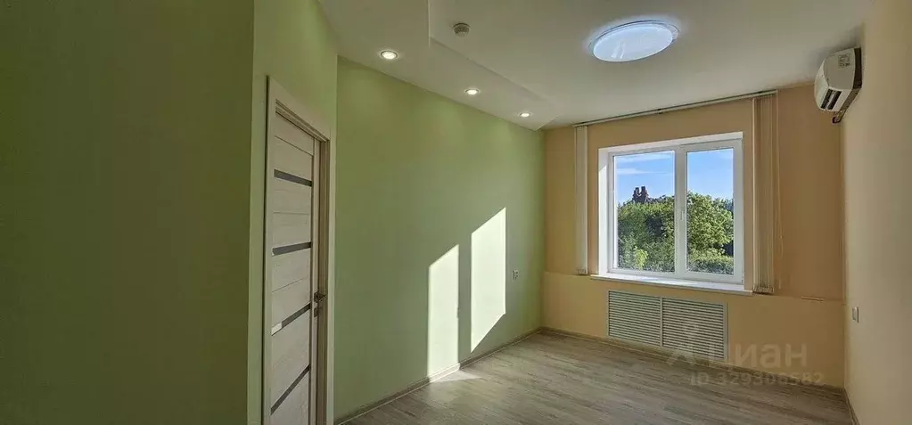 Офис в Краснодарский край, Мостовской пгт ул. Буденного, 179 (15 м) - Фото 2