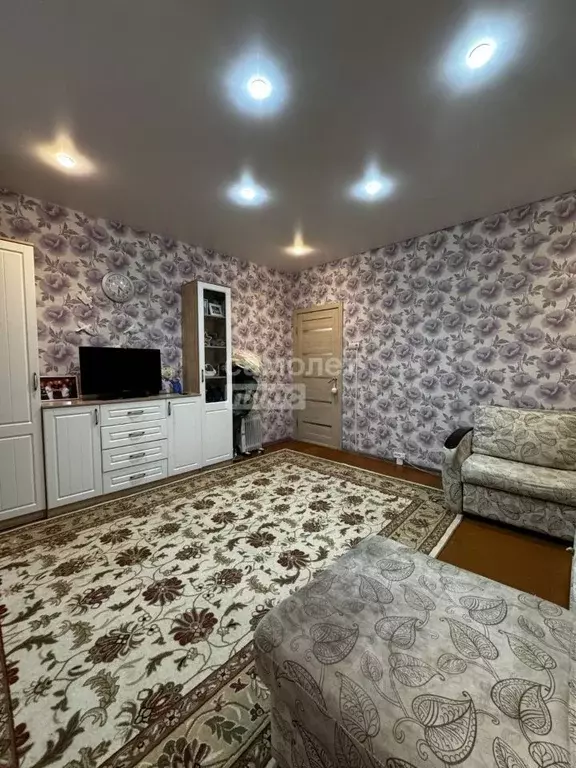 3-к кв. Нижегородская область, Бор пос. Октябрьский, ул. ... - Фото 1