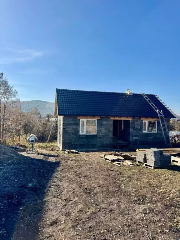 Дом в Алтайский край, Белокуриха Нарядная ул., 35 (60 м) - Фото 1