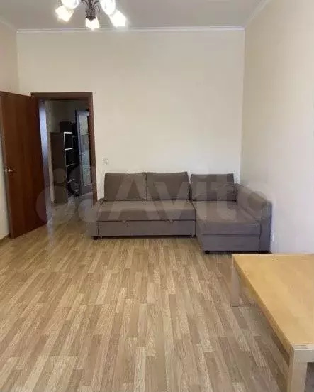 2-к. квартира, 60 м, 2/9 эт. - Фото 0
