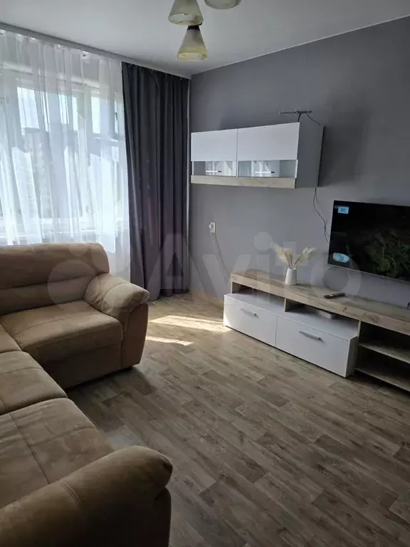 2-к. квартира, 54 м, 5/9 эт. - Фото 0