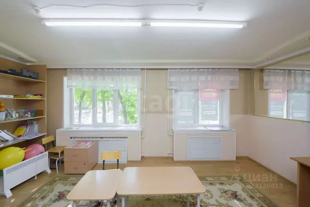 Торговая площадь в Тюменская область, Тюмень ул. Пермякова, 45 (94 м) - Фото 1