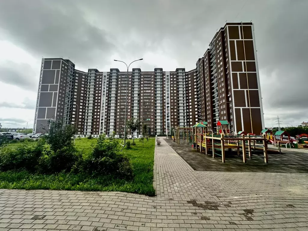 3-к кв. Калужская область, Калуга пер. Хрустальный, 27 (75.7 м) - Фото 0