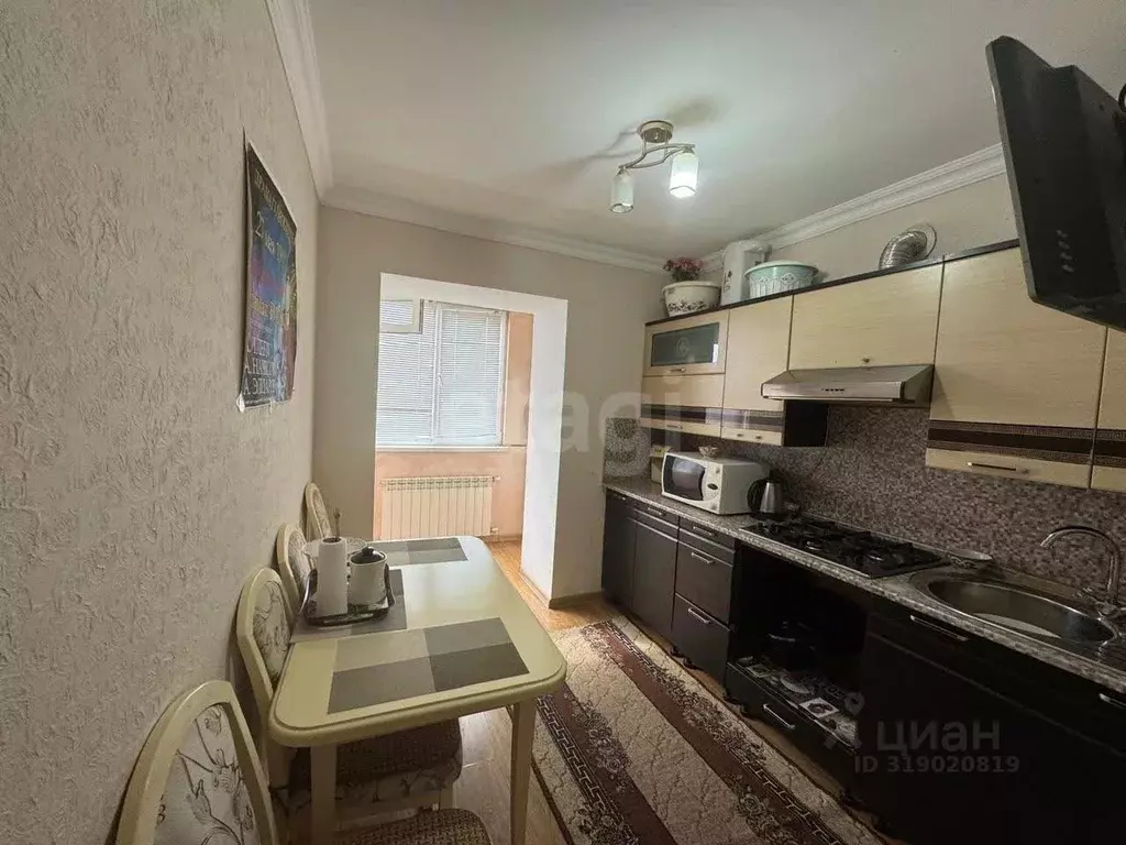 2-к кв. Карачаево-Черкесия, Черкесск Международная ул., 85 (47.6 м) - Фото 1