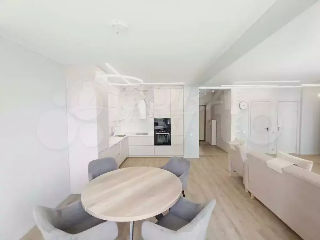 2-к. квартира, 90 м, 7/20 эт. - Фото 1