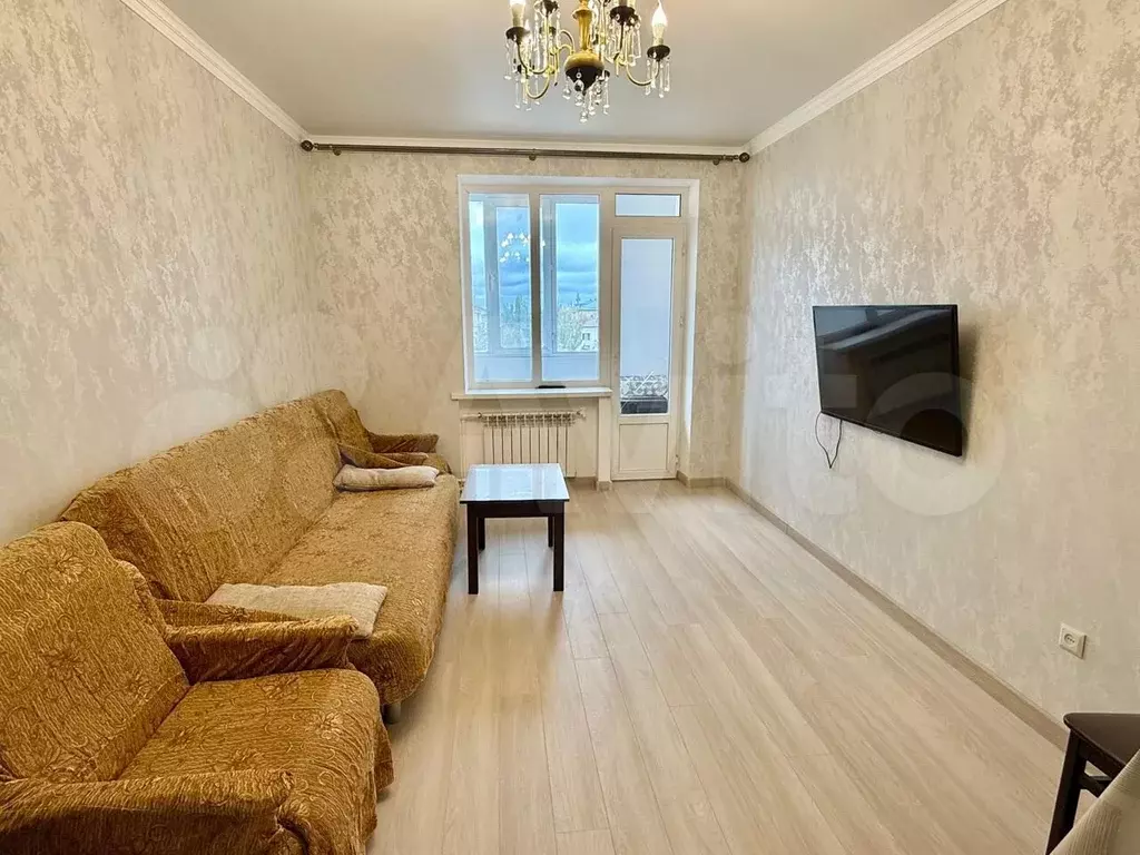 2-к. квартира, 60 м, 5/5 эт. - Фото 0