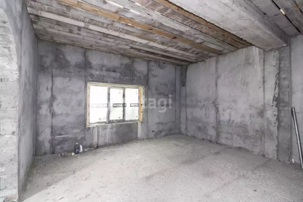 Дом в Тюменская область, Тюмень Нефтяник СНТ, ул. Скворцова (192 м) - Фото 1