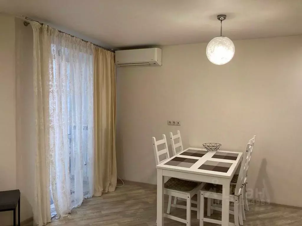 1-к кв. Тюменская область, Тюмень ул. Василия Гольцова, 10 (49.0 м) - Фото 1