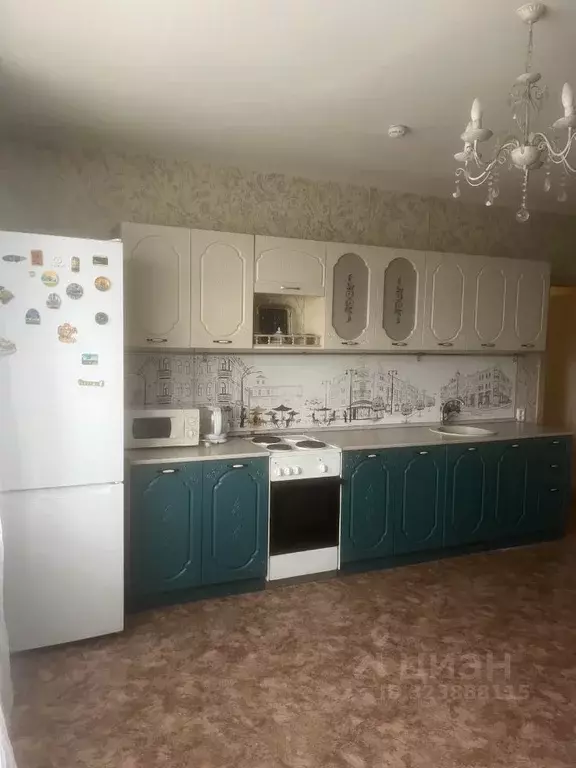 3-к кв. Красноярский край, Красноярск ул. Чернышевского, 122 (64.0 м) - Фото 2