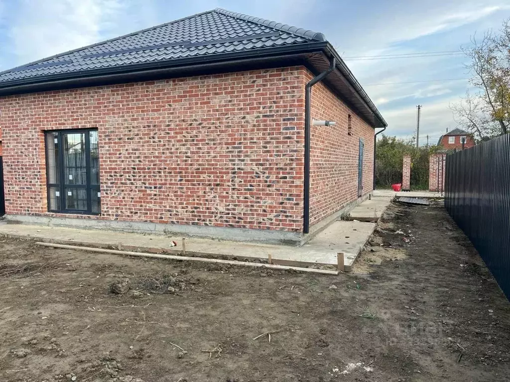 Дом в Краснодарский край, Краснодар Елизаветинская ст-ца, Труженик ... - Фото 1