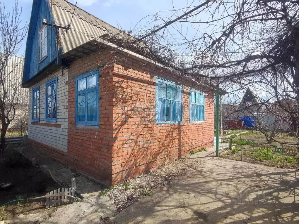 Дом в Саратовская область, Энгельсский район, Красноярское ... - Фото 2