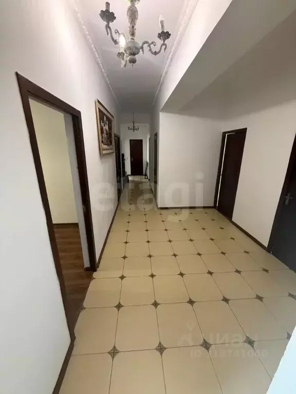 6-к кв. Ингушетия, Малгобек ул. Терская (128.9 м) - Фото 0