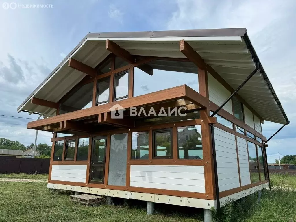 Дом в село Алферьевка, Райская улица, 1А (202.6 м) - Фото 1